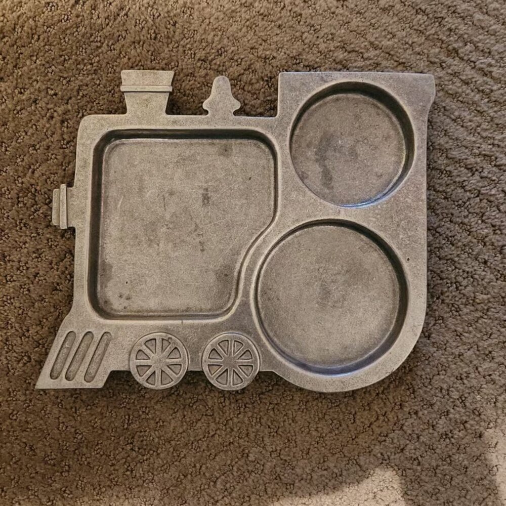 VINTAGE YORK Metalcrafters 1975 Pewter Child's TRAIN-shaped Food Dish Tray Plate